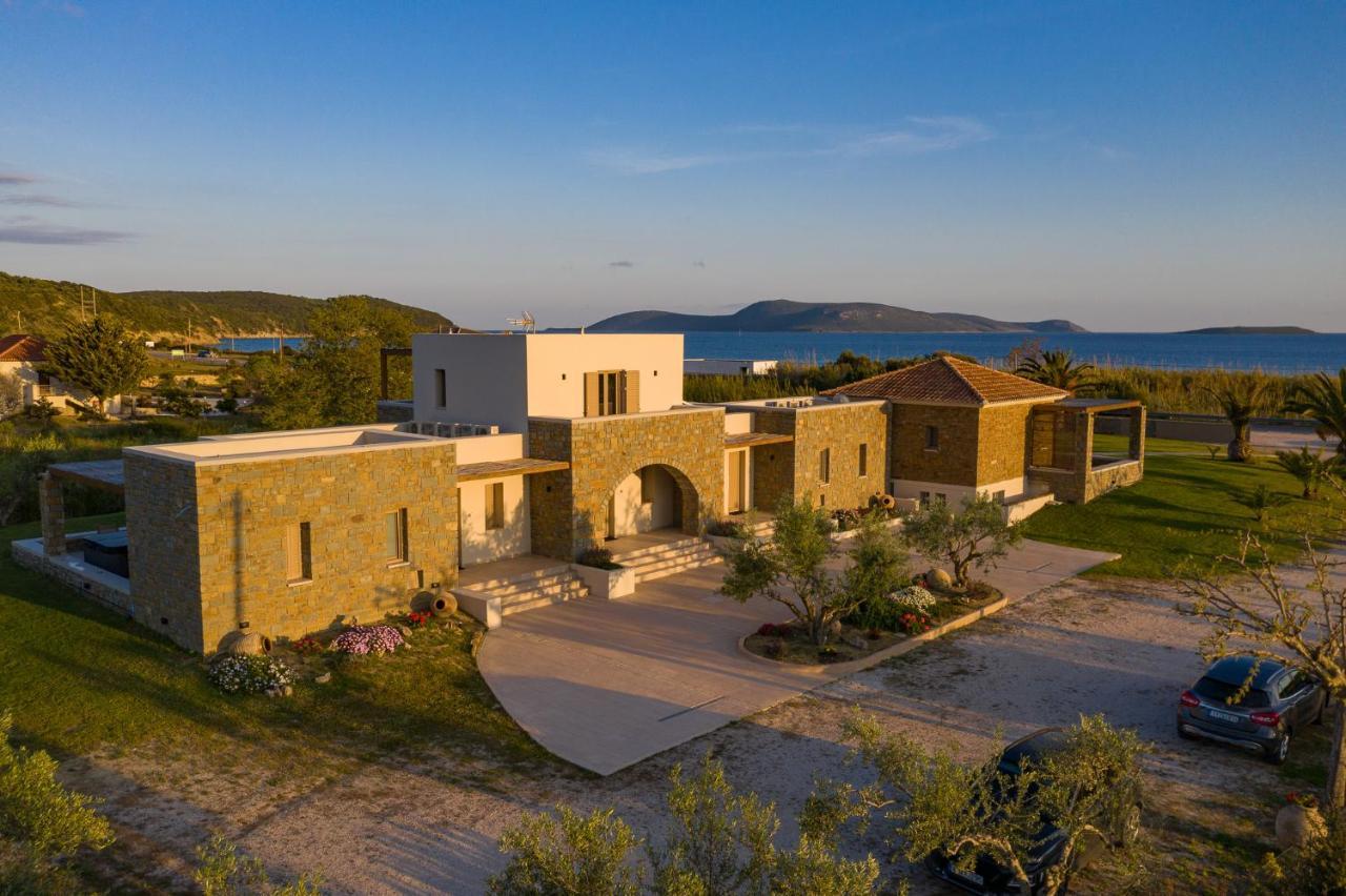 Quinta Essentia Suites Foiníki Exterior foto
